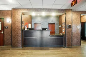 Cobblestone Hotel & Suites - Bellefontaine - Resepsjon