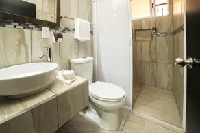 Capital O Hotel Boutique Las Torres - Bagno