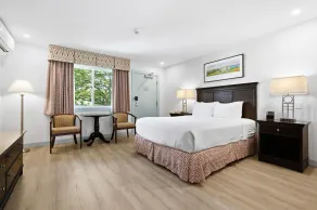 Wilder Inn South Wellfleet, Outset Collection by Hilton - Room