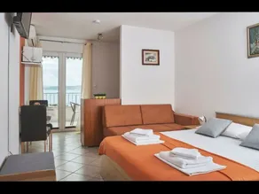 Sea view Apartment Studio for 2-3 people - close to commodities - Room
