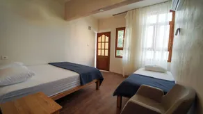 Pin Traveler House - Room