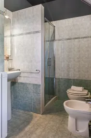 Oleandri Suite Hotel - Bad