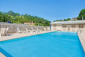 Travelodge by Wyndham Rapid City - Pool