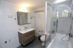 Maria Plomari Apartments - Bathroom