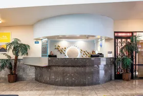 Days Inn & Suites by Wyndham Artesia - Reception