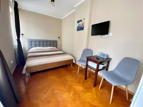 Johann Gott Suite - Camera