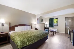 Econo Lodge Inn & Suites Knoxville East - Rom