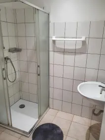 Apartment with two rooms and shared bathroom - Badeværelse