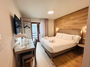 Lift Hotel  - Zimmer