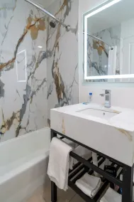 Central Phoenix Hotel - Salle de bain