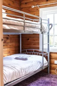 Brenin 3 Bedroom rural wood Lodge - Chambre