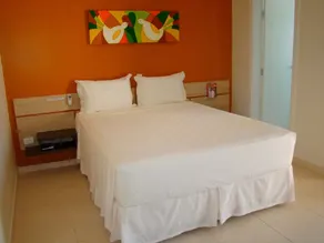 Hotel Rosa da Ilha Guaruja - 80m do mar, 02 piscinas, sala de jogos, brinquedão de percurso para crianças - Room