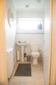 Lovely 1 bedroom Apartment in Central High Wycombe - Baño