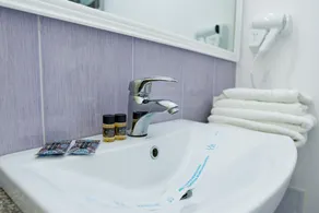 Hotel Apollo - Bathroom