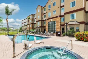 Staybridge Suites - Brownsville by IHG - Piscina