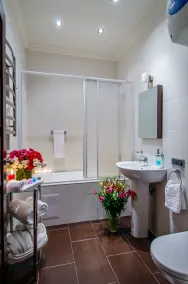 Boutique Apart-Hotel Sherborne - Bathroom