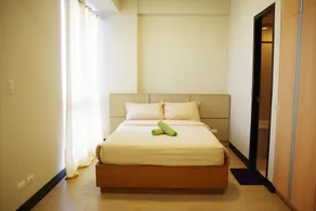 8 Newtown Boulevard Near Airport and Beach - Zimmer