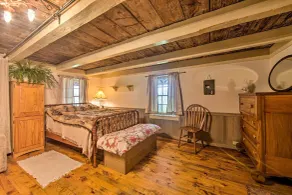 Remote 1901 Studio Cabin w/ Loft - Pets Allowed! - Interiør
