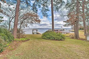 Large Waterfront Lake Palestine Home w/ Deck, Dock - Innvendig