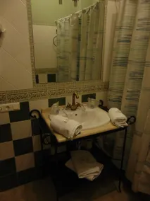 Hotel Sierra de Araceli - Bathroom