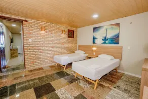 GoldMen Coliseum Beach Hotel - Room