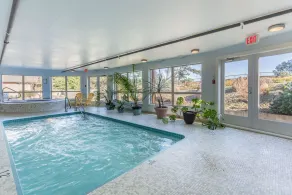 Mayne Island Resort - Piscina