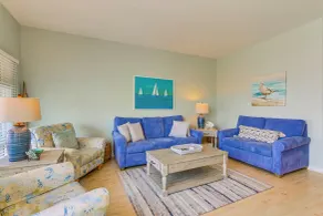 2 Mi to Beach! Hilton Head Golf Escape w/ Balcony - Intérieur