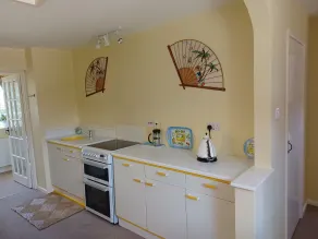 Magpie Cottage - Private kitchen