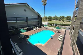 Days Inn by Wyndham San Diego Vista - Piscine