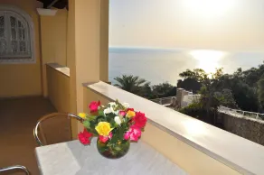 Apartments Maria with Pool - Agios Gordios Beach - Balcón