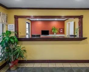 Econo Lodge Defuniak Springs I-10 - Hall