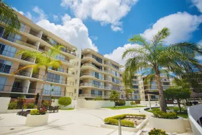 F305 · Luxury 2 bedroom apartment - Reception