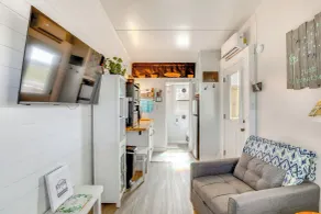 8 Mi to Cathedral Caverns: Tiny Home Hideaway - Interiør