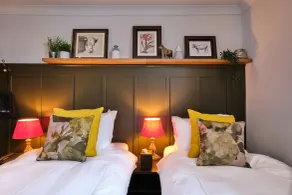 The Bulls Head Hotel - Room