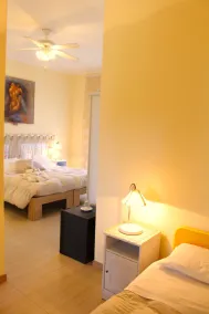 Eremes Rooms & Apartments - Room
