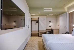VITA Hotel & Rooftop - Rum