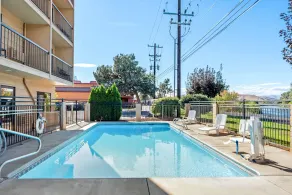 Baymont by Wyndham Yakima Riverfront - Piscine