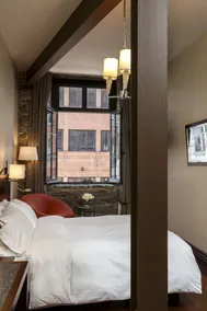 Auberge du Vieux Port by Gray Collection - Vue de la chambre