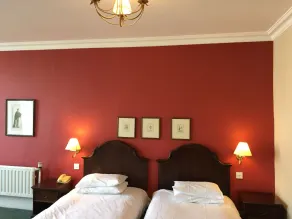 The Green Dragon Hotel - Room