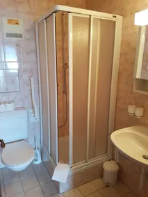 Hotel Central - Bathroom