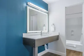Studio 6 Suites Madera, CA Yosemite - Salle de bain