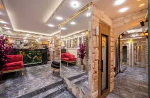 REN PLUS SUITES - Reception