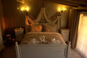 Ra Otel - Camera