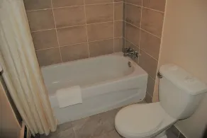 Derrick Motel - Bathroom