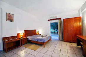 Vardis Olive Garden - Chambre