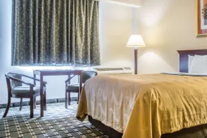 Quality Inn & Suites Palm Island Indoor Waterpark - Chambre