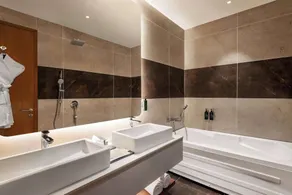 Wyndham Garden Sonipat Murthal - Bathroom