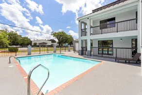 Econo Lodge Inn & Suites Ocean Springs - Biloxi - Piscine