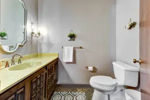 Spacious Buffalo Brick Home w/ Backyard! - Innvendig