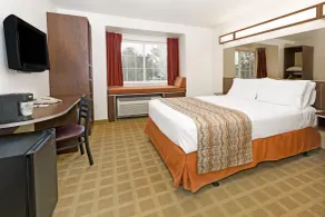 Microtel Inn & Suites Cheyenne - Room